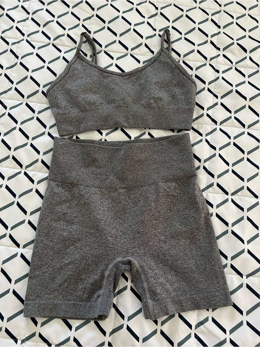 Women's Seamless Heather Gray Active Crop Top & High-Waist Short Set